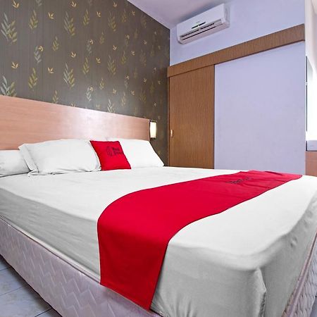 Reddoorz Syariah Near Btc Fashion Mall Bandung Extérieur photo